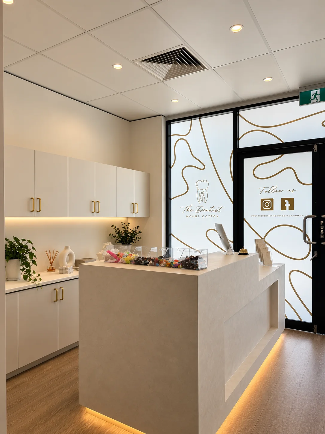 Welcoming reception at The Dentist Mount Cotton